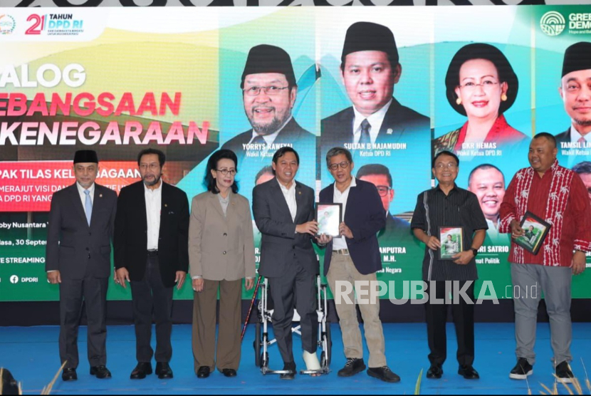 Dialog Kebangsaan dan Kenegaraan bertema Napak Tilas Kelembagaan: Upaya Merajut Visi dan Perspektif untuk Kinerja DPD RI yang Lebih Berdaya berlangsung di Lobby Nusantara V, Kompleks Parlemen, Senayan, Jakarta Pusat, Selasa (30/9/2025).