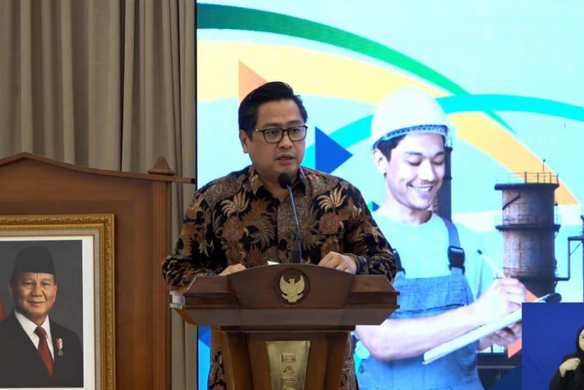 Direktur Aparatur Negara Kementerian PPN/Bappenas Eka Chandra Buana saat peluncuran dokumen Master Plan Produktivitas Nasional (MPPN) di Jakarta, Selasa (7/10/2025).