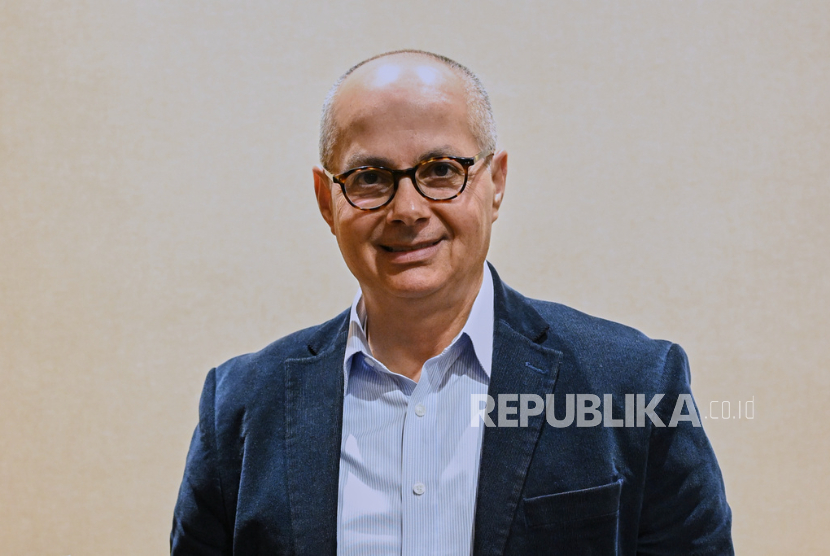 Omar Yaghi usai konferensi media di Brussels, Rabu, 8 Oktober 2025, setelah dianugerahi Hadiah Nobel Kimia.