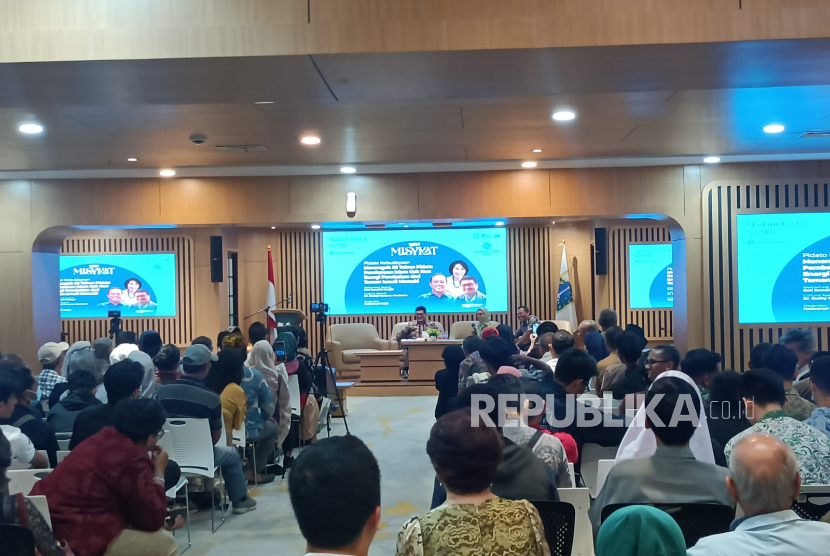 Intelektual Islam progresif Budhy Munawar Rachman menyampaikan Pidato Kebudayaan bertajuk 