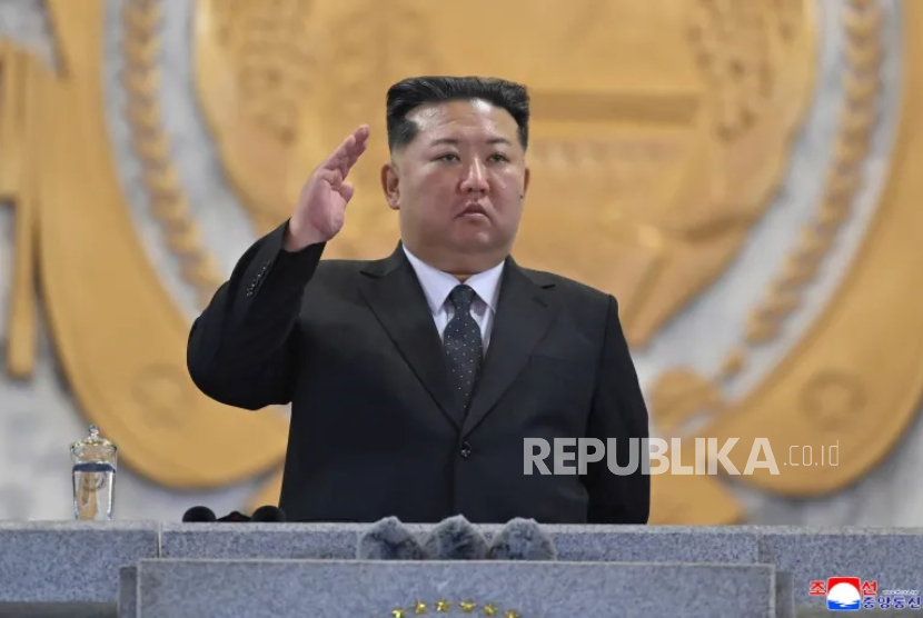 Pemimpin Tertinggi Korea Utara (Korut) Kim Jong-un di Pyongyang, Jumat (10/10/2025) malam waktu setempat.