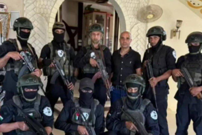 Miliisi Yasser Abu Shabab yang didukung Israel untuk melawan Hamas di Jalur Gaza.