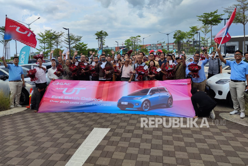 Unit Perdana AION UT Rakitan Lokal Resmi Dikirim ke Konsumen