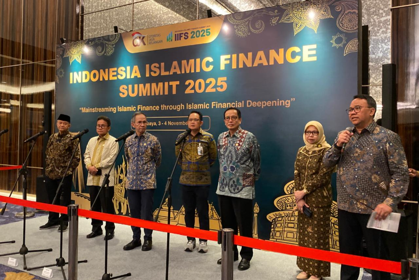 OJK: Aset Keuangan Syariah Nasional Lampaui Rp3.000 Triliun