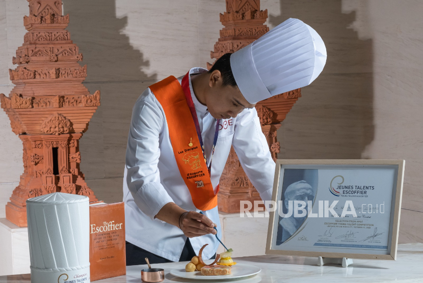 Chef I Wayan Nara Iswara mendapatkan penghargaan dalam kategori kuliner di Young Talents Escoffier Asia Pacific 2025 di Ho Chi Minh City, Vietnam.