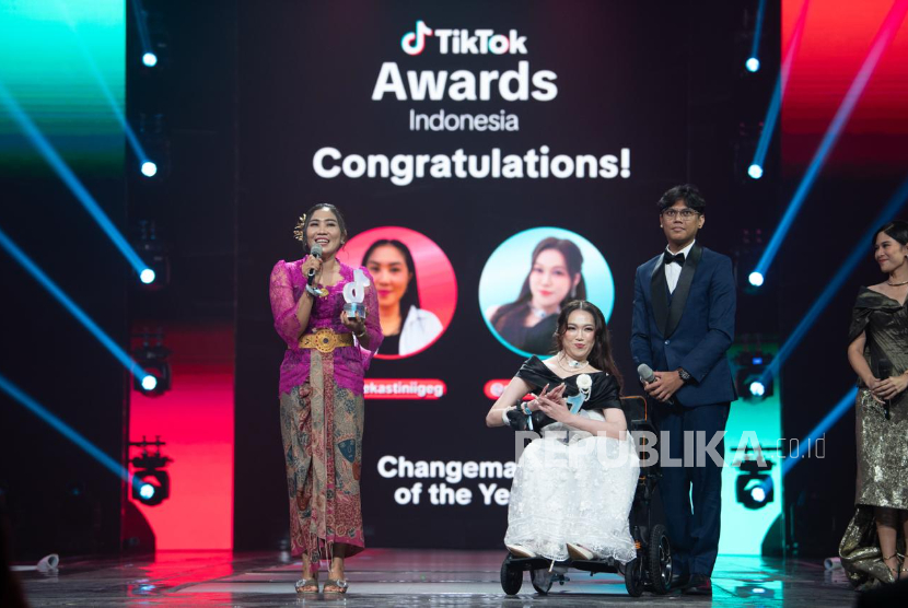 Maureen Kartika dan Ni Kadek Astini memenangkan kategori 