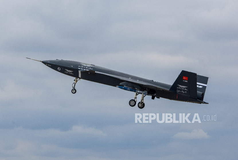 Drone tempur Bayraktar Kizilelma produksi Baykar.