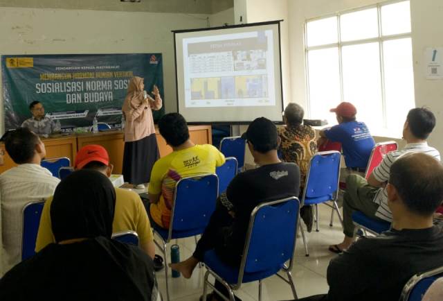 Tim Pengmas FIB UI  meluncurkan program pengabdian masyarakat bertajuk “Membangun Harmoni Hunian Vertikal: Sosialisasi Norma Sosial dan Budaya.