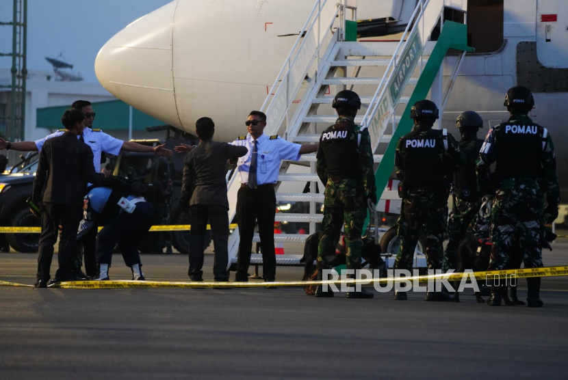 Diam-Diam, Menhub Dudy Tetapkan IMIB Jadi Bandara Internasional