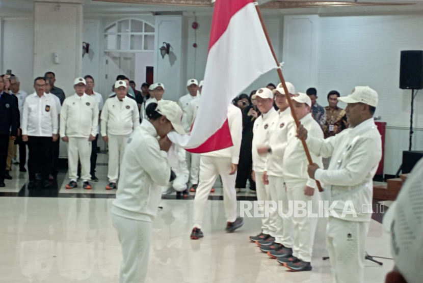 Kontingen Indonesia di SEA Games Jadi 1.021 Atlet, Dikukuhkan Menpora dan Dilepas Presiden di Istana