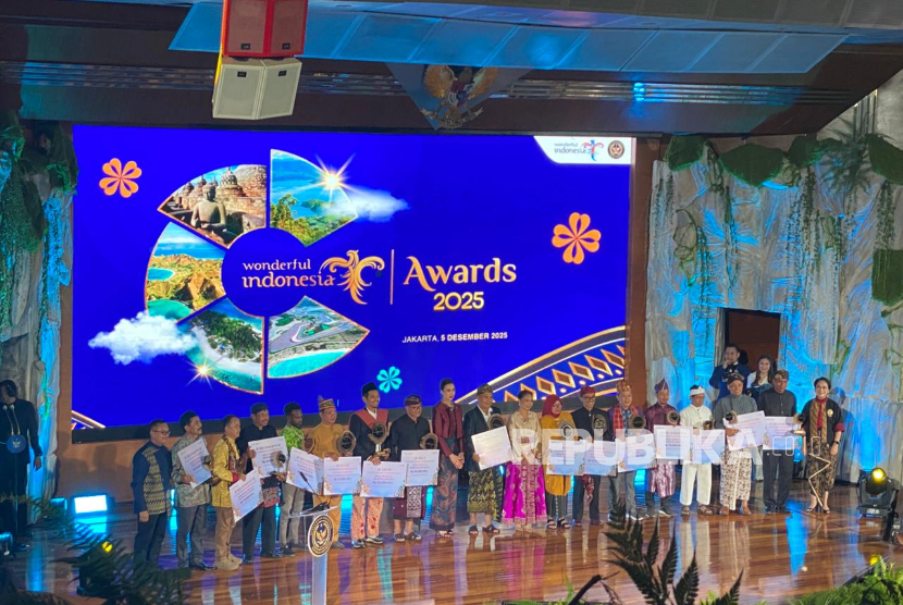 Suasana penganugerahan Wonderful Indonesia Award (WIA) 2025 di Kantor Pusat Kementerian Pariwisata, Jakarta, Jumat (5/12/2025) malam.