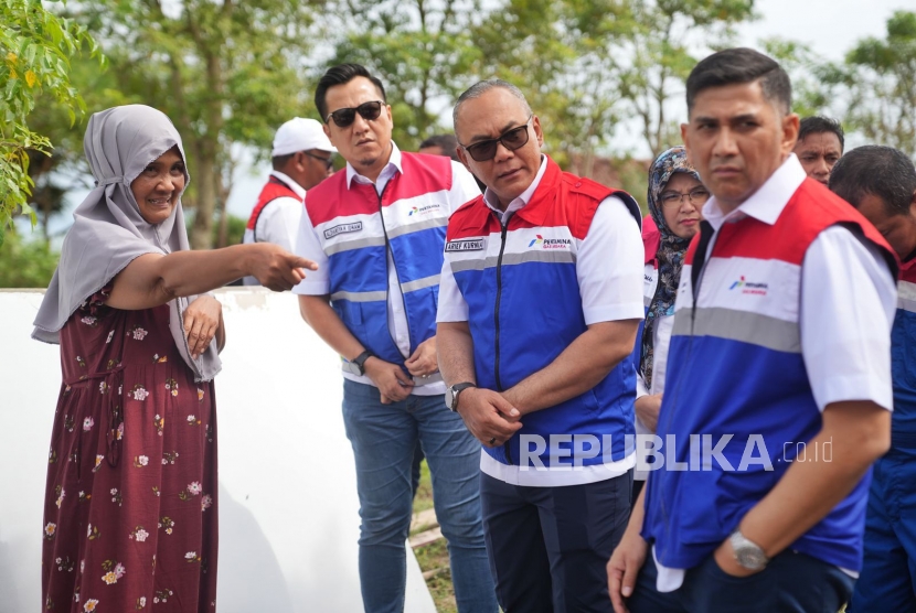 Dirut PGN Turun Langsung Serahkan Bantuan Bencana Aceh dan Sumatera Utara