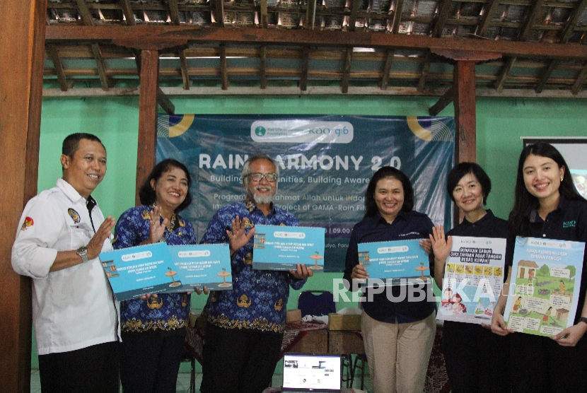 Program RAIN (Rahmat Allah untuk Indonesia) Harmony 2.0 berfokus pada edukasi perilaku hidup bersih dan sehat (PHBS) berbasis 5 pilar STBM (sanitasi total berbasis masyarakat).