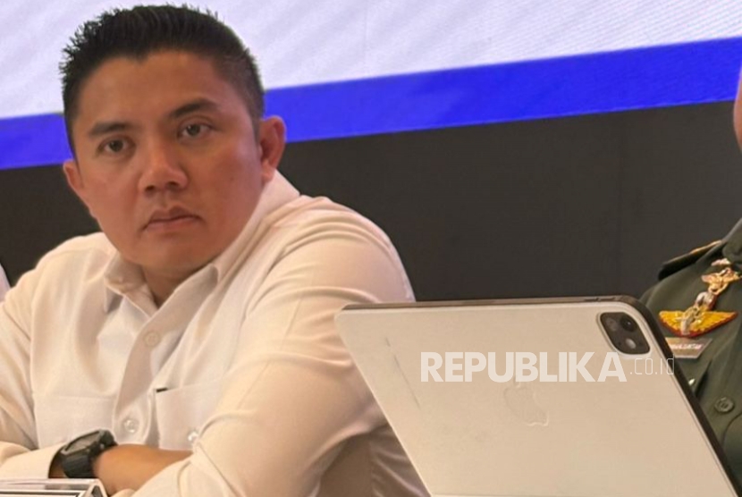 Teddy Ungkap Prabowo Pinjamkan Helikopter ke Mualem saat Bencana Aceh