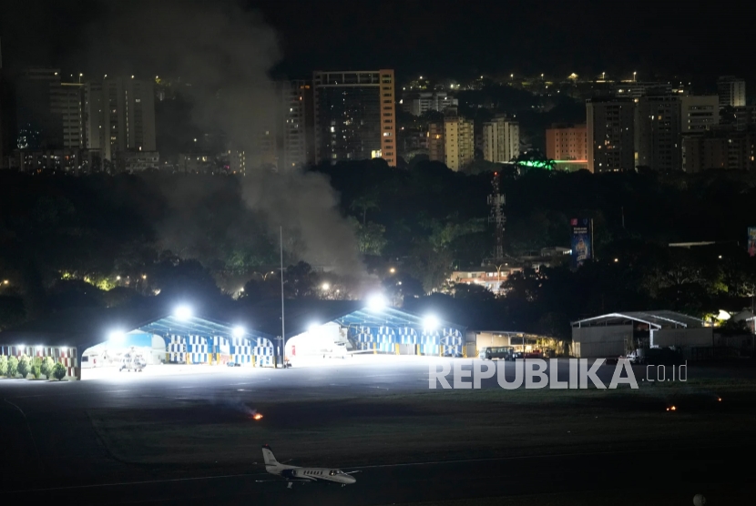 BREAKING NEWS: Banyak Ledakan di Caracas, AS Mulai Serang Venezuela?