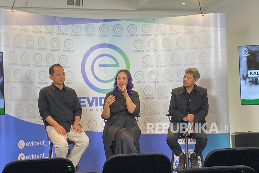 Evident Institute menggelar konferensi pers Kaleidoskop Kebohongan Publik 2025 dan Tantangan 2026: Pola Isu, Target, dan Medium Persebaran di kawasan Tebet, Jakarta Selatan, Selasa (6/1/2026).