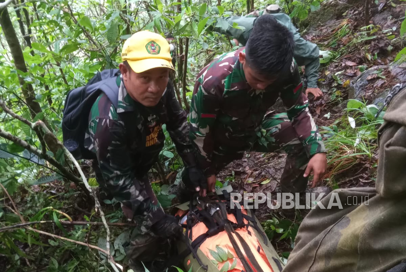 TNI Temukan Enam Korban Kecelakaan Pesawat ATR 42-500