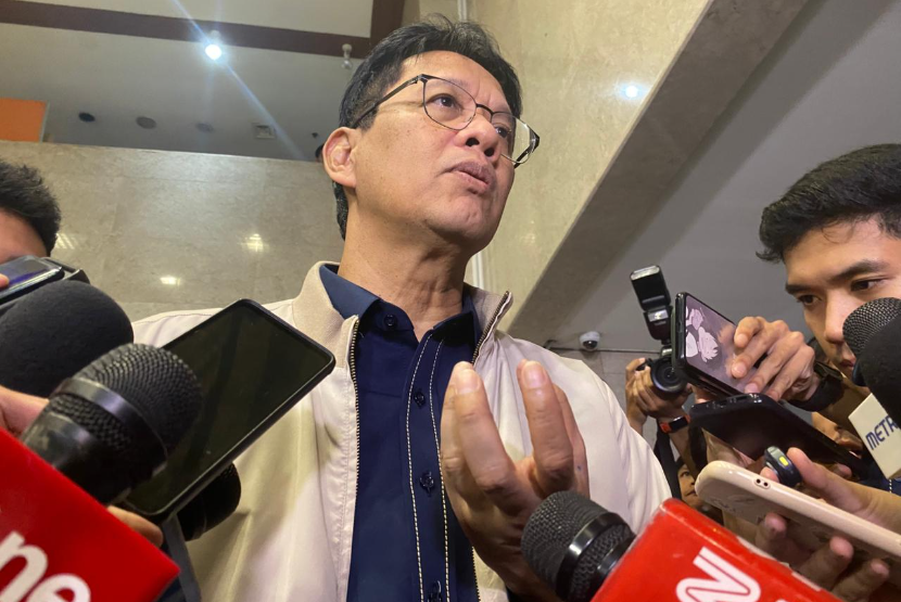 Menteri Keuangan RI Purbaya Yudhi Sadewa usia menghadiri rapat kerja bersama Komisi XI DPR RI mengenai penerimaan negara di Kompleks DPR RI, Jakarta, Rabu (4/2/2026). 