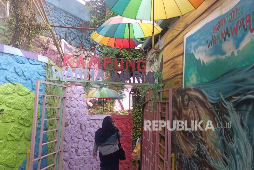 Kampung Warna Warni Jodipan di Malang, Jawa Timur. 
