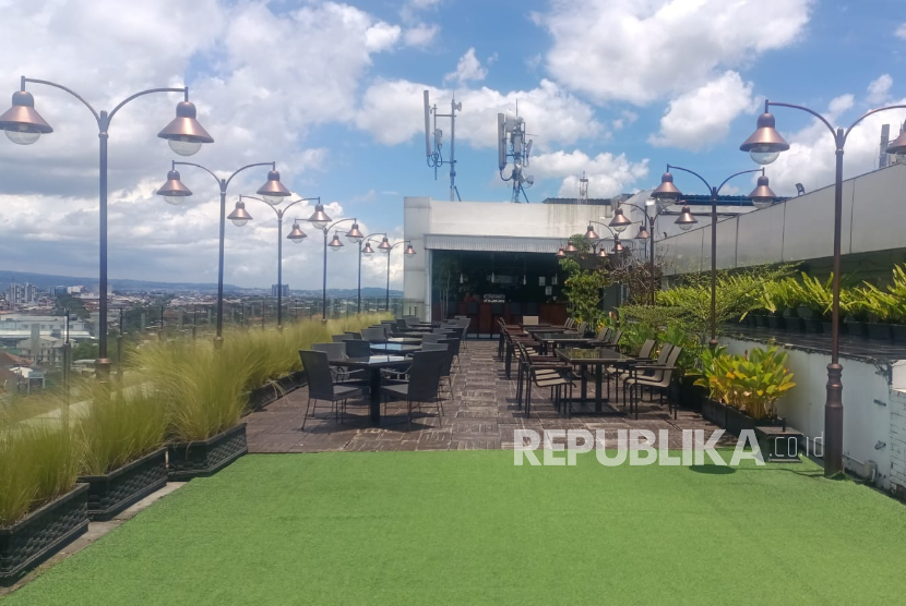 The 1O1 Malang OJ. Menurut survei Traveloka terhadap potensi pergerakan masyarakat selama Nataru 2025/2026, Jawa Timur, termasuk Malang dan Batu menjadi destinasi mudik favorit kedua dengan jumlah pergerakan sekitar 16,83 juta orang.