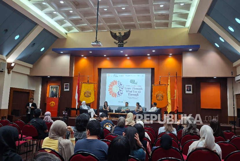 Republika bersama FISIP Universitas Indonesia (UI) menggelar forum diskusi bertema kesehatan mental untuk menghadirkan ruang aman (safe space) bagi mahasiswa, Kamis (26/2/2026).