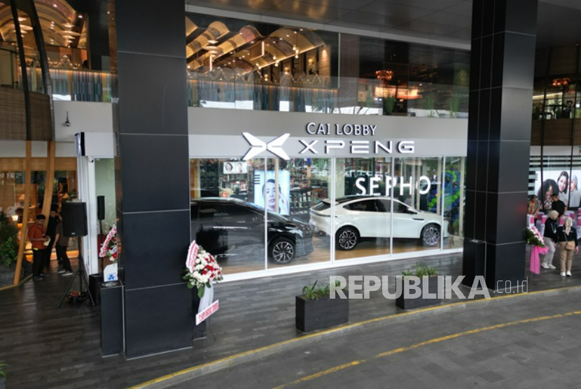 Xpeng Pop Up Store di Bandung.