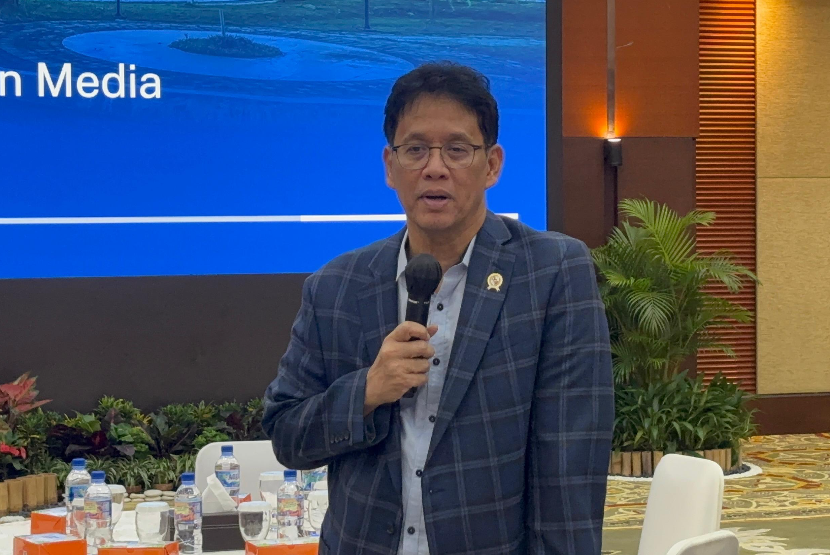 Menteri Keuangan Purbaya Yudhi Sadewa saat berbincang dengan wartawan dalam Buka Puasa Bersama di Kantor Kementerian Keuangan Jakarta, Jumat (6/3/2026).   