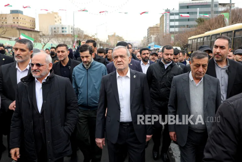 Presiden Iran Masoud Pezeshkian mengikuti pawai Hari al-Quds di Teheran, Jumat (13/3/2026)?