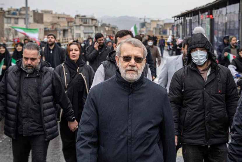 Sekretaris Dewan Keamanan Nasional Ali Larijani mengikuti pawai Hari al-Quds di Teheran, Jumat (13/3/2026).