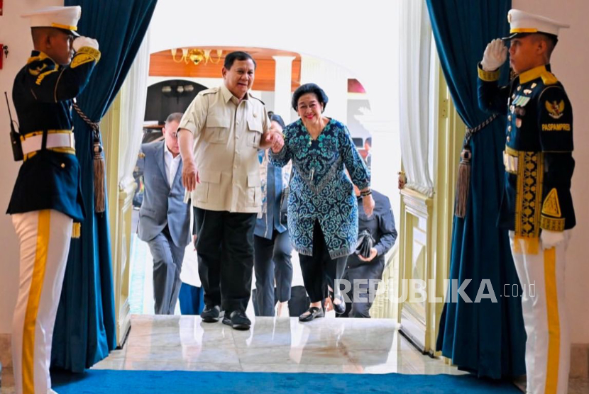 Prabowo Terima Kunjungan Megawati yang Didampingi Puan di Istana ...