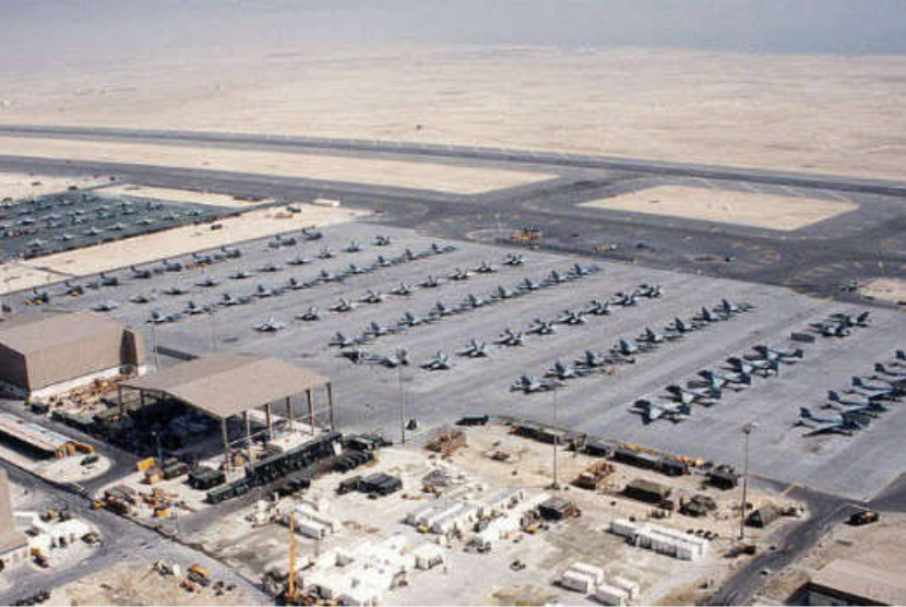 Pesawat-pesawat pengisi bahan bakar AS terparkir di Pangkalan Pangeran Sultan di Arab Saudi 