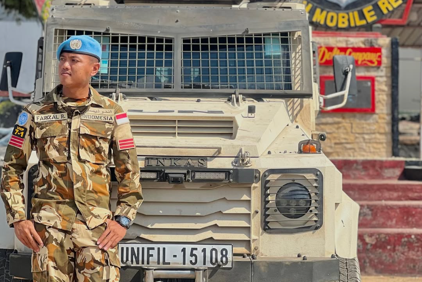 Prajurit Kepala (Praka) Farizal Rhomadhon saat bertugas di Lebanon.