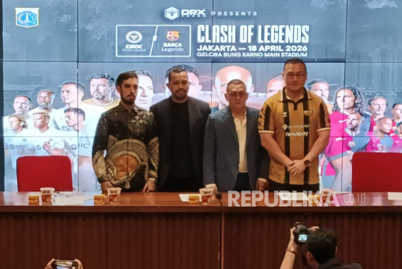 Jumpa pers pertandingan bertajuk Clash of Legends di Jakarta, Rabu (8/4/2026). Pertandingan ini mempertemukan Legenda Barcelona melawan Bintang Dunia di Stadion Utama Gelora Bung Karno, Senayan, Jakarta, 18 April 2026.
