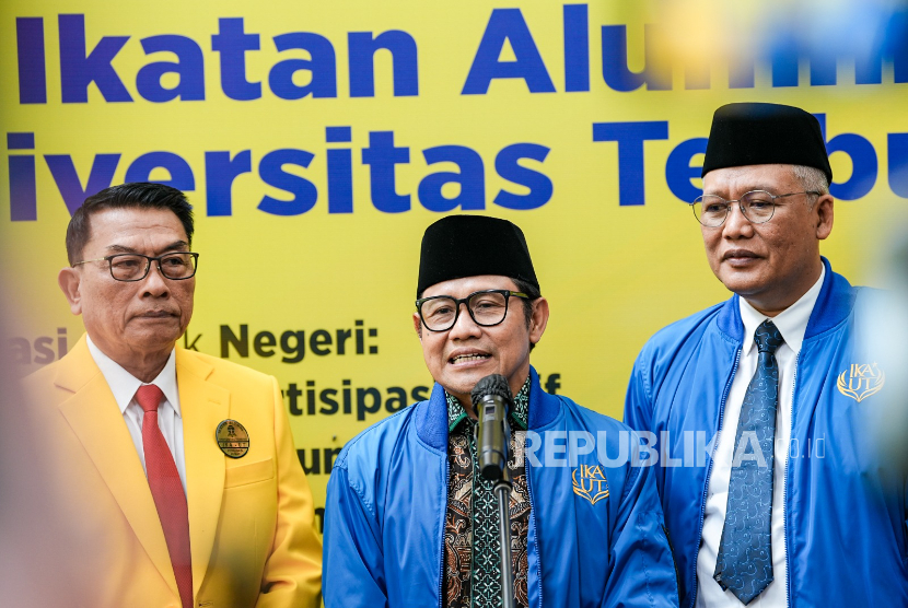 Menteri Koordinator Bidang Pemberdayaan Masyarakat (Menko PM) Abdul Muhaimin Iskandar menghadiri Penandatanganan Nota Kesepahaman (MoU) antara Ikatan Alumni Universitas Terbuka (UT) dan Kemenko PM di Sentul, Kabupaten Bogor, Jawa Barat pada Kamis (9/4/2026).