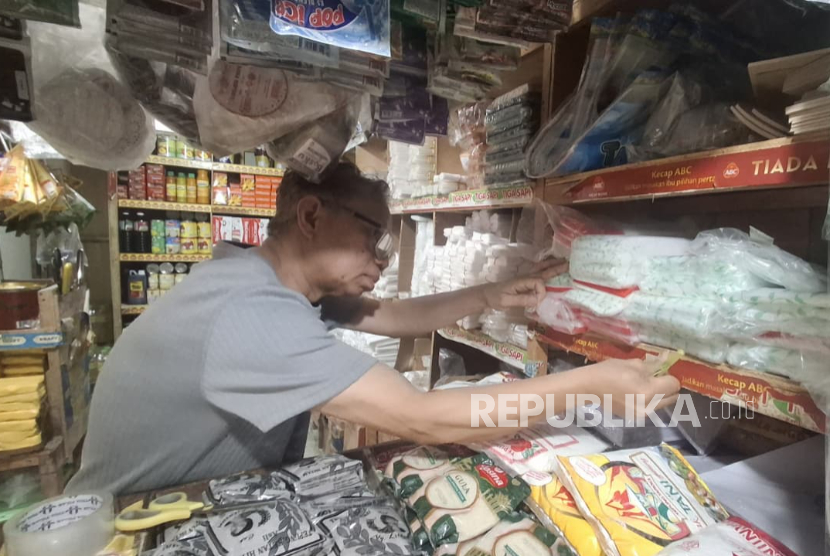 Pasokan Nafta Ketat, Pemerintah Bidik Afrika hingga Amerika untuk Bahan Plastik