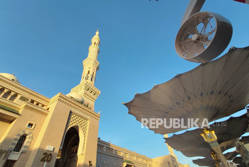 Suasana Masjid Nabawi, Madinah, Arab Saudi usai puncak musim haji, Jumat (12/6/2026). Saat ini, jamaah haji Indonesia gelombang kedua berada di Madinah sebelum bertolak ke Tanah Air.