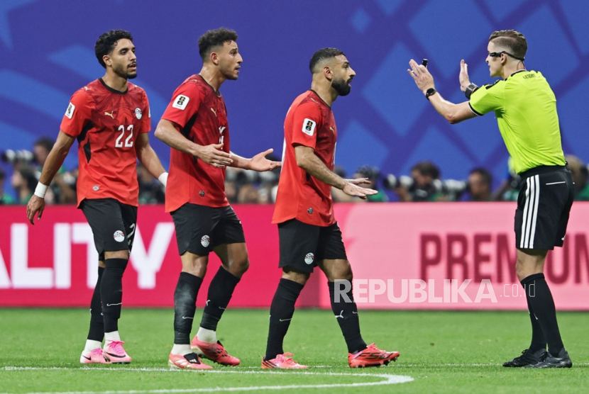 Pierluigi Collina Bela Wasit Francois Letexier Usai Polemik Laga Argentina Vs Mesir