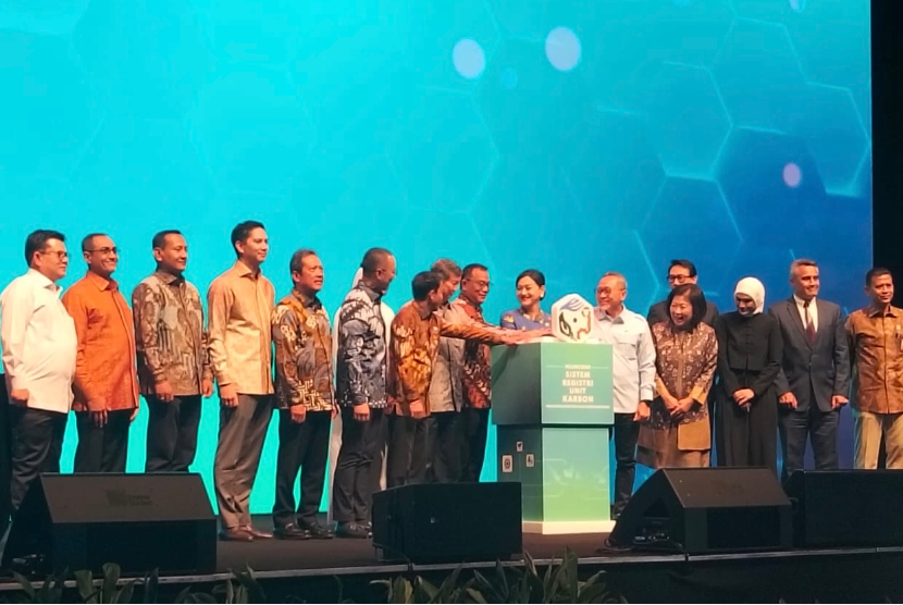 Menhut: Perhutanan Sosial dan Hutan Adat Kini Bisa Ikut Perdagangan Karbon