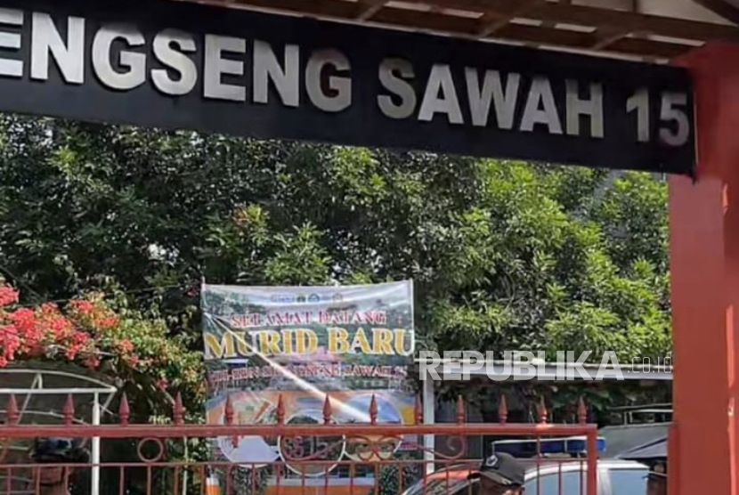 Teror Bom di SDN Srengseng Sawah 15 di Hari Pertama Sekolah, Siswa Dievakuasi