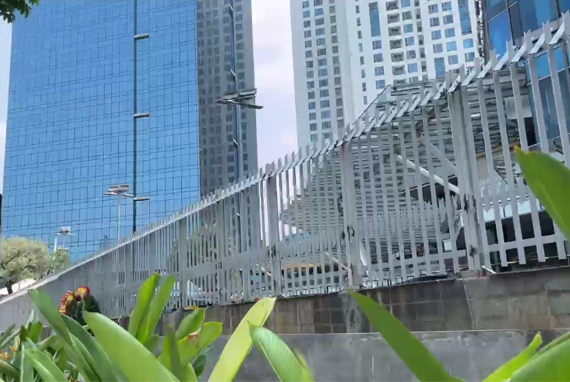 Mal di Jakarta Dinilai tak Perlu Pagar Tinggi, Pramono: Lebih Baik Perbanyak Pohonnya
