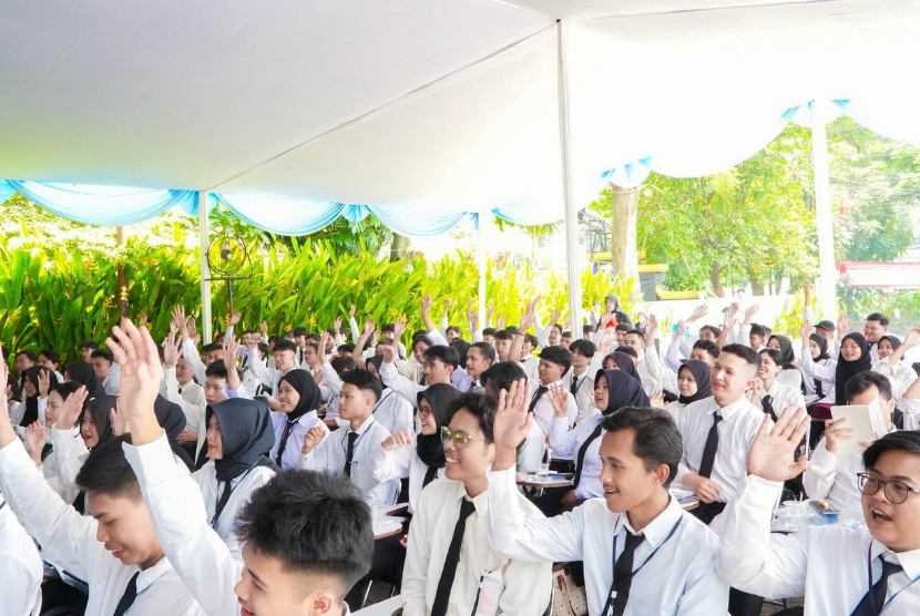 1.280 Calon Pekerja Migran Jabar Ikut Pelatihan SMK Go Global