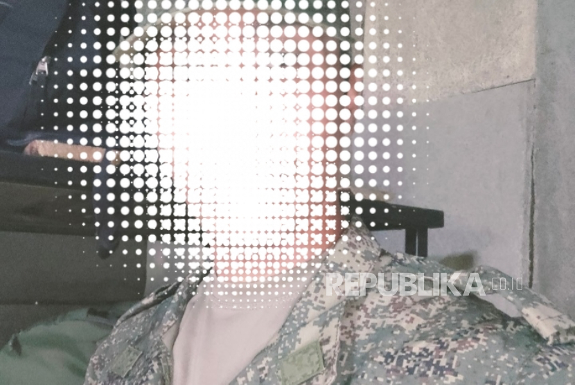 Deden (40 tahun), warga negara Indonesia (WNI) yang kini menjadi tentara Rusia di bagian logistik.