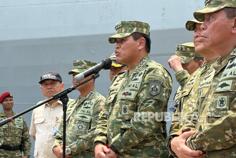 Kepala Staf Angkatan Laut (KSAL) Laksamana Muhammad Ali di Pelabuhan Tanjung Priok, Jakarta Utara, Jumat (18/9/2026).