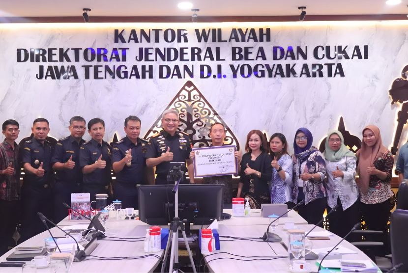 Kanwil Bea Cukai Jawa Tengah dan DI Yogyakarta memberikan fasilitas berikat kepada PT Playworks Industry Indonesia.