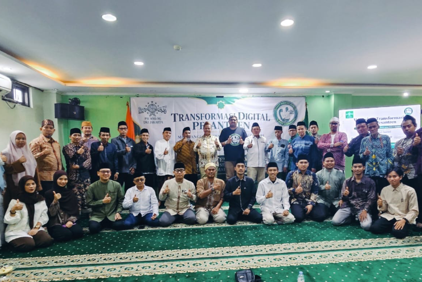 PW RMI-NU DKI Jakarta bersama Smart Wartel Santri menggelar Workshop Transformasi Digital Pesantren di Aula Kantor PWNU DKI Jakarta, Matraman, Jakarta Timur, Kamis (24/9/2026).