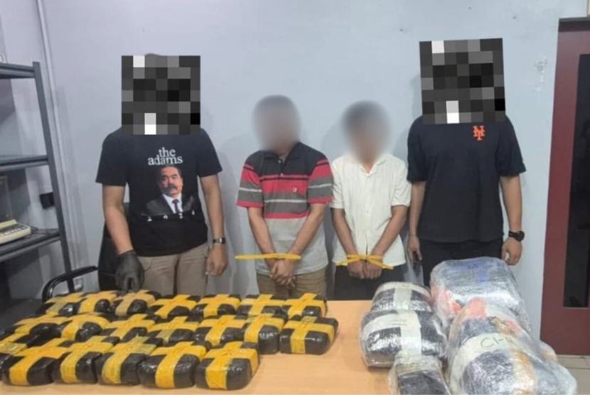 Tim gabungan Bea Cukai Pekanbaru, Kanwil Bea Cukai Riau, dan Direktorat Interdiksi Narkotika Bea Cukai bersama Subdit IV Dittipidnarkoba Bareskrim Polri bongkar jaringan narkotika internasional, pada Sabtu (19/9/2026).