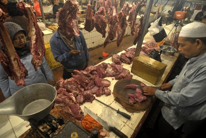 A buthcer at a traditional market in Jakarta (file photo)