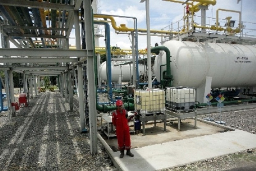 A central processing area (CPA) of oil in Tuban, East Java. (illustration)