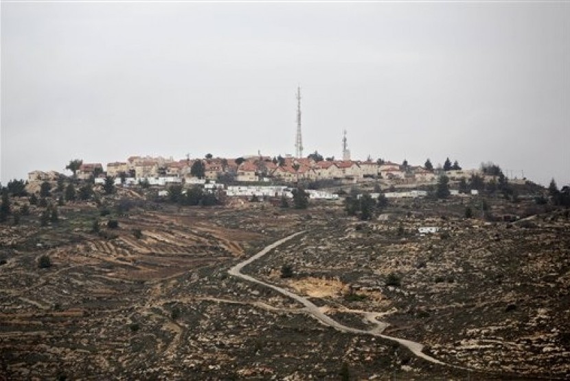 A general view of the West Bank Jewish settlement of Psagot near Ramallah, Monday, Jan. 27, 2014. 