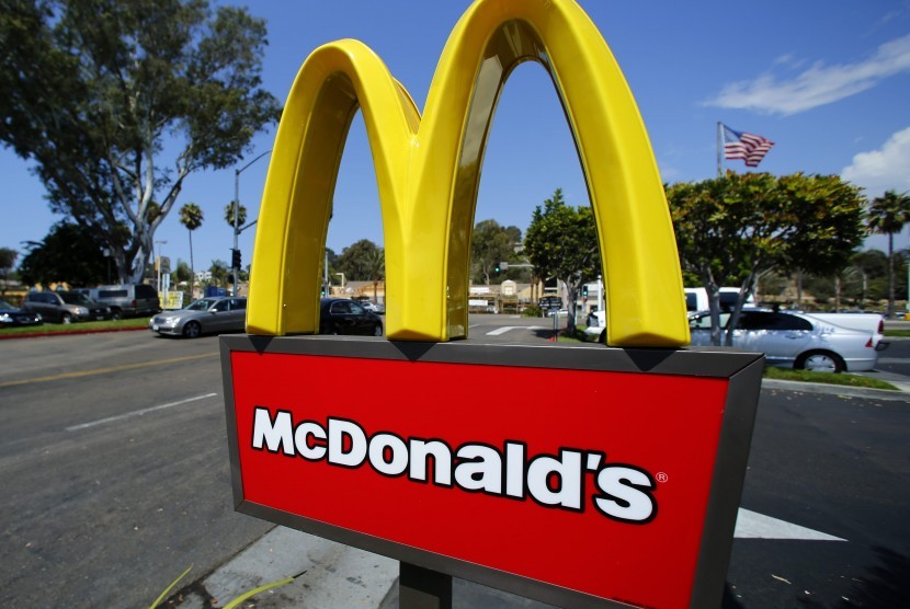 A McDonald's sign is shown at the entrance to one of the company's restaurants in Del Mar, California September 10, 2012. 